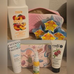 Self Care Gift Set - Peach Body Wash, Hemp Serum, Face Mask, Hand Lotion & More